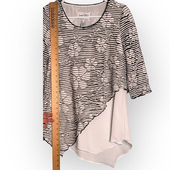 Joseph Ribkoff Black-Ecru Floral striped sheer overlay Tunic Style 202181 Size 2 - Picture 3 of 6